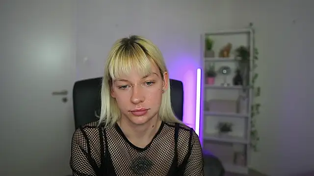 NadiaTiger18 online show from 03.09.26