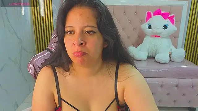 sara tellez s online show from 05.08.26