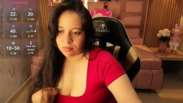 Snapshot of sara_tellez_s chatting on 06.20.26 sara tellez s online show from 06.20.26