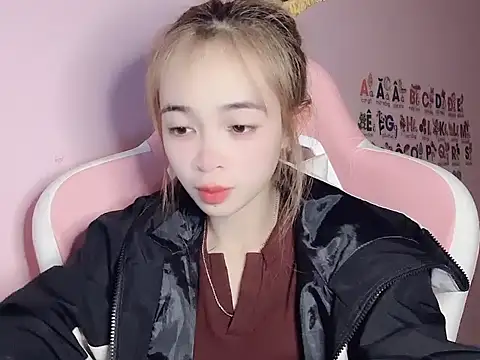 Odile068 online show from 03.12.26