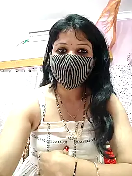 Snapshot of Rani_Mukherjee7676 chatting on 04.19.26 Rani Mukherjee7676 online show from 04.19.26