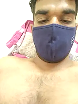 Snapshot of rakoiyr chatting on 03.15.26 rakoiyr online show from 03.15.26