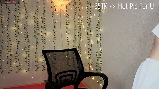 Sweet Pussy Girl online show from 04.26.26