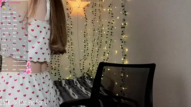 Sweet Pussy Girl online show from 04.27.26