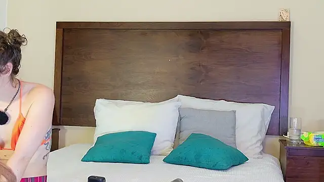 Snapshot of Flora-Sweetflow chatting on 03.14.26 Flora-Sweetflow online show from 03.14.26