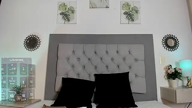 Arya Grey online show from 04.24.26