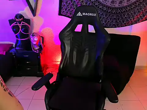 OnixWitch777 online show from 04.08.26