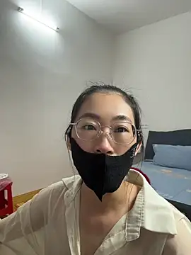 Snapshot of mila-baby-99 chatting on 05.15.26 mila-baby-99 online show from 05.15.26