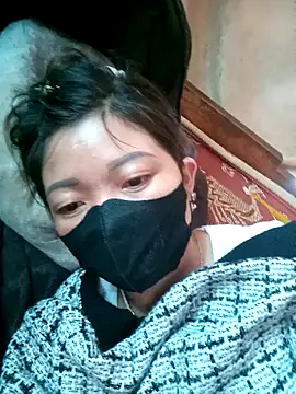 Bling-pusy online show from 04.24.26