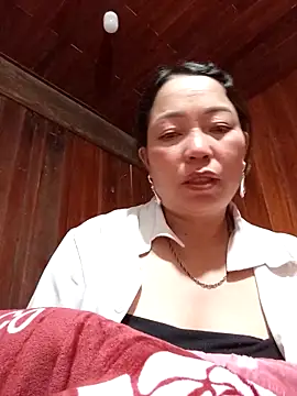 Yellow-pink online show from 03.12.26