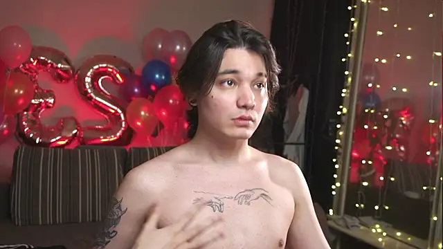 Snapshot of Badtwinkboys chatting on 03.08.26 Badtwinkboys online show from 03.08.26