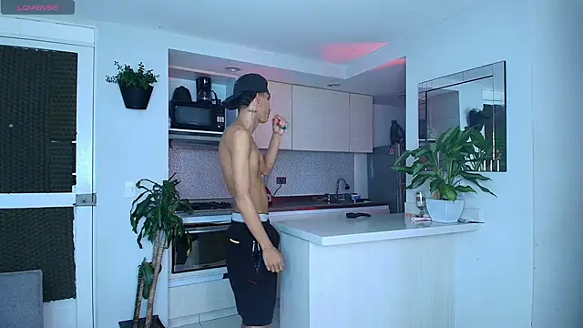 Wild lovers  online show from 04.24.26