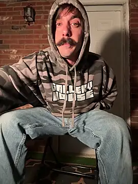 Snapshot of RawSlutMaker chatting on 03.21.26 RawSlutMaker online show from 03.21.26