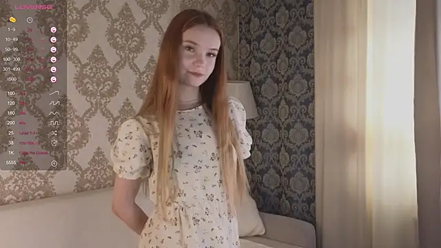 foxy bloomm online show from 04.02.26