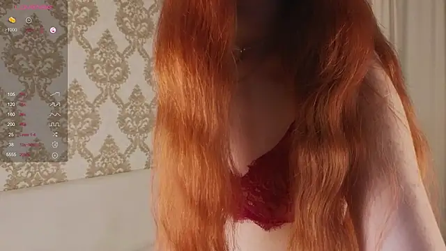 Snapshot of foxy_bloomm chatting on 06.09.26 foxy bloomm online show from 06.09.26