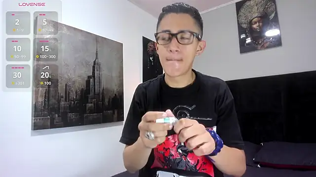 Snapshot of _Alan_Walker_1 chatting on 05.19.26 Alan Walker 1 online show from 05.19.26