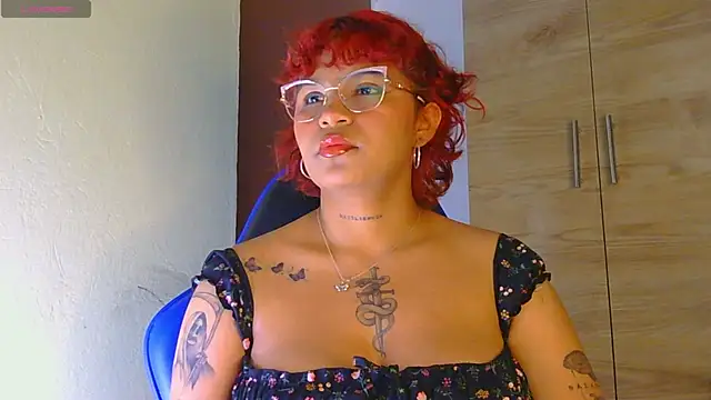 Snapshot of alessia_temptation chatting on 06.23.26 alessia temptation online show from 06.23.26