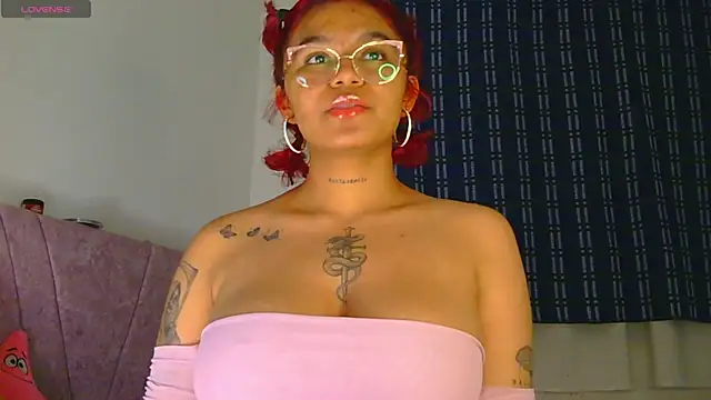 Snapshot of alessia_temptation chatting on 07.14.26 alessia temptation online show from 07.14.26