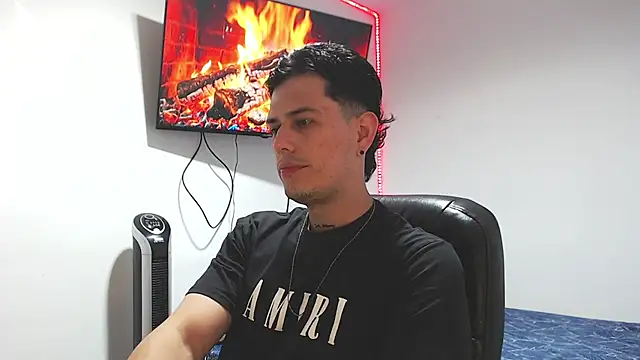 JUAN CAMILOXXX online show from 04.08.26