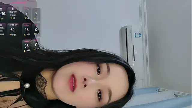 Snapshot of Yiyi-ii chatting on 03.09.26 Yiyi-ii online show from 03.09.26