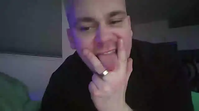 Snapshot of occasionalride1 chatting on 04.01.26 occasionalride1 online show from 04.01.26