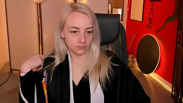 CarolMoor online show from 04.23.26