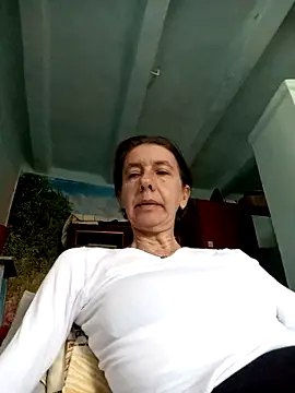 Tania9876 online show from 04.26.26