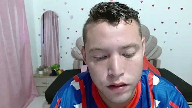 Snapshot of sven_fox723 chatting on 05.17.26 sven fox723 online show from 05.17.26