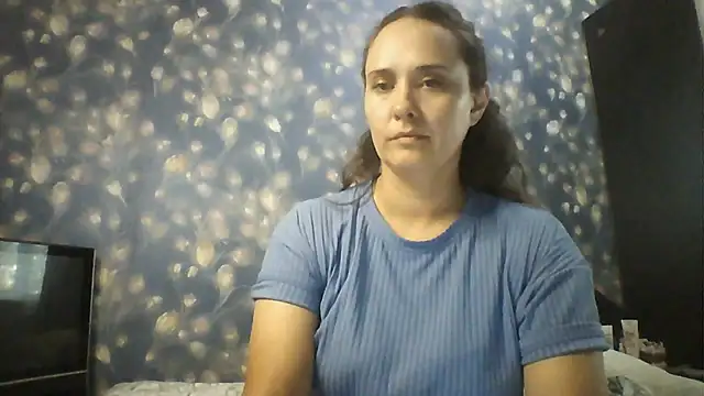 Snapshot of Alisa07qw chatting on 06.17.26 Alisa07qw online show from 06.17.26