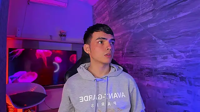 NicoKinggs  online show from 04.09.26