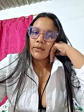 Snapshot of monicarokaforte chatting on 03.15.26 monicarokaforte online show from 03.15.26