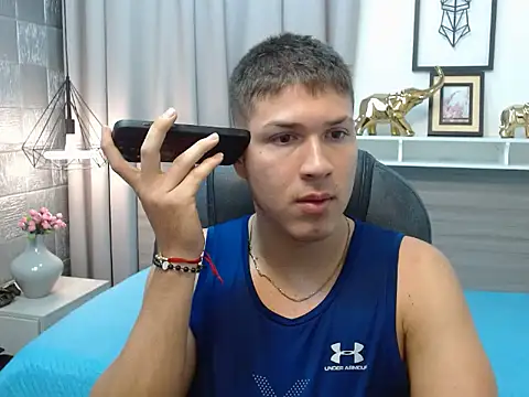 AlessandroFranco online show from 04.25.26