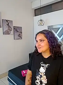 Snapshot of Liily_Foxxy chatting on 07.29.26 Liily Foxxy online show from 07.29.26