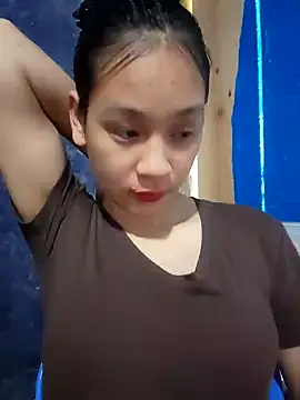 Snapshot of -Hicici- chatting on 05.16.26 -Hicici- online show from 05.16.26