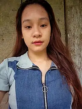 Snapshot of -Hicici- chatting on 05.17.26 -Hicici- online show from 05.17.26