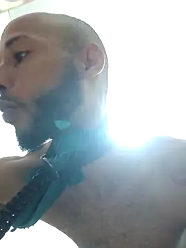 Snapshot of Polla-Grande_97 chatting on 04.15.26 Polla-Grande 97 online show from 04.15.26