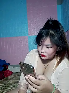 Snapshot of Irene-01 chatting on 04.29.26 Irene-01 online show from 04.29.26