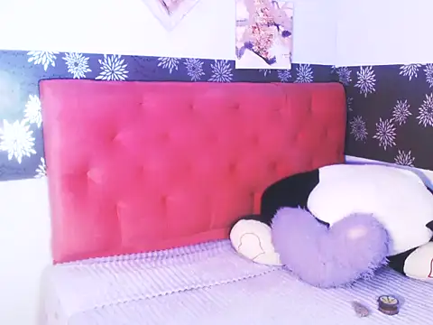 Snapshot of brunne_eva chatting on 06.21.26 brunne eva online show from 06.21.26