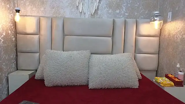 LadyMiax online show from 04.30.26