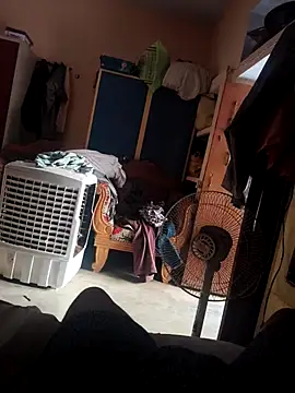 Desii rockstarr online show from 04.21.26