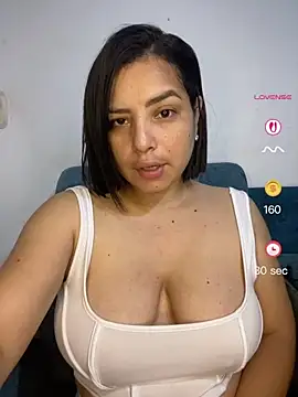 Kira33  online show from 04.27.26