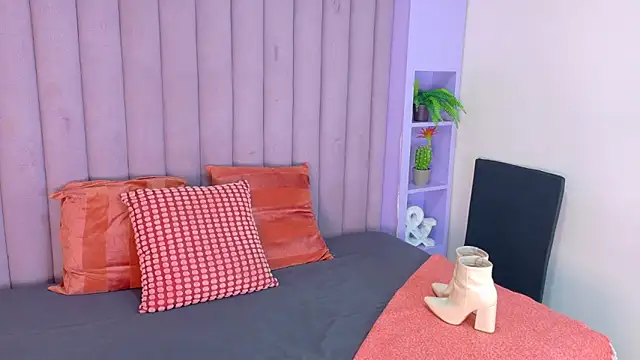 Snapshot of Meganlove__ chatting on 06.15.26 Meganlove online show from 06.15.26