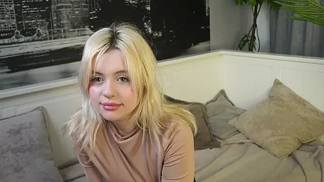 Snapshot of FlexiCassie chatting on 03.14.26 FlexiCassie online show from 03.14.26