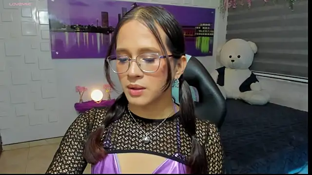 Snapshot of valentinna_sexy_ chatting on 06.12.26 valentinna sexy online show from 06.12.26