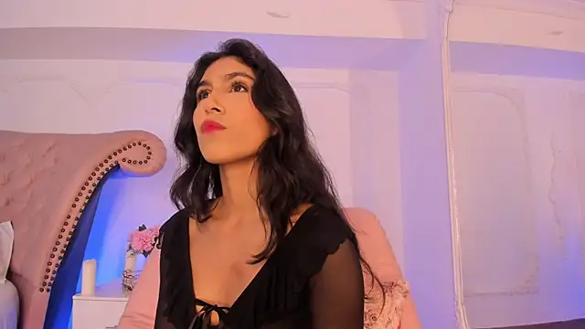 Snapshot of LucianaBlanco_ chatting on 04.24.26 LucianaBlanco online show from 04.24.26
