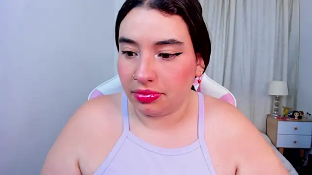 Snapshot of leidydrip_ chatting on 05.18.26 leidydrip online show from 05.18.26
