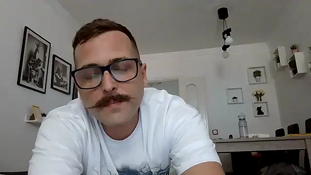 Snapshot of yanick931 chatting on 06.01.26 yanick931 online show from 06.01.26