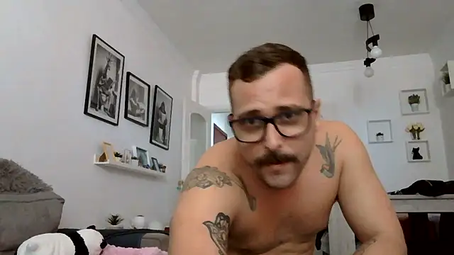 Snapshot of yanick931 chatting on 06.09.26 yanick931 online show from 06.09.26