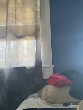 Snapshot of urfavgamergurl chatting on 06.24.26 urfavgamergurl online show from 06.24.26