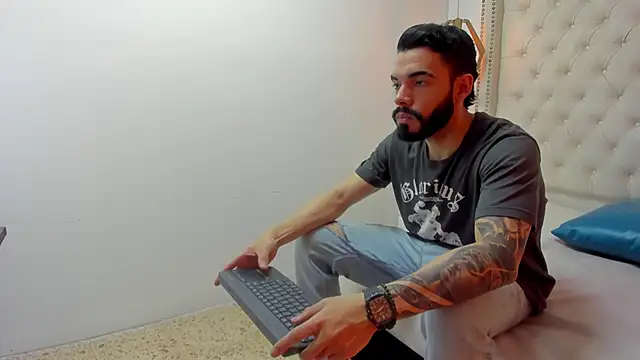 JEAN LEWIS2 online show from 04.20.26